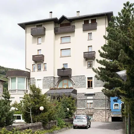 Apartamento Milano 48 *